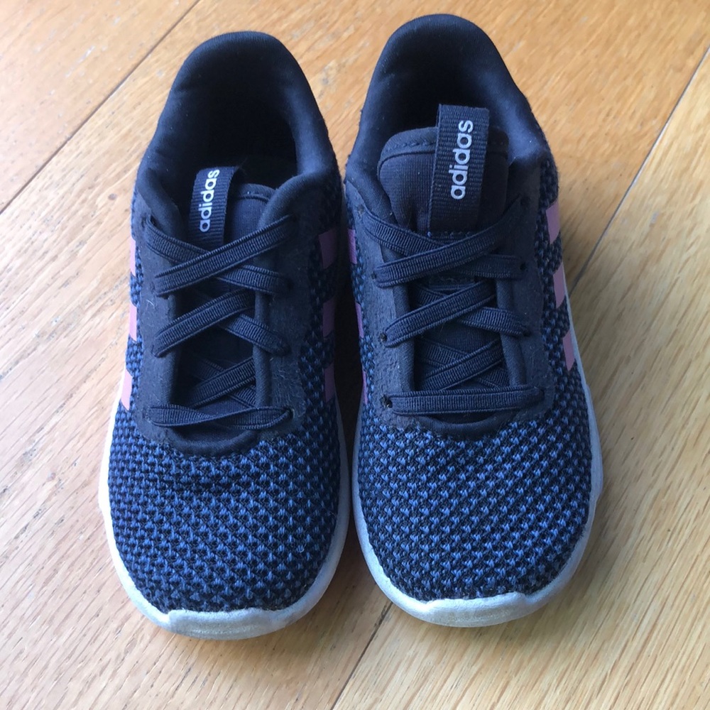 Kids Adidas slip on shoe